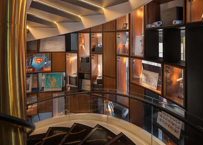 Hotel The Wb Abu Dhabi, Curio Collection By Hilton